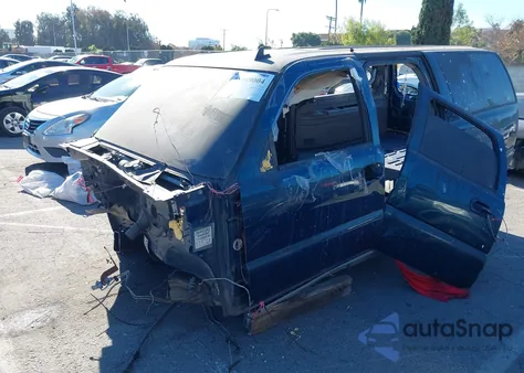 2006 Chevrolet Suburban 1500 Z71 z USA, uszkodzony, nr VIN 3GNFK16ZX6G112767